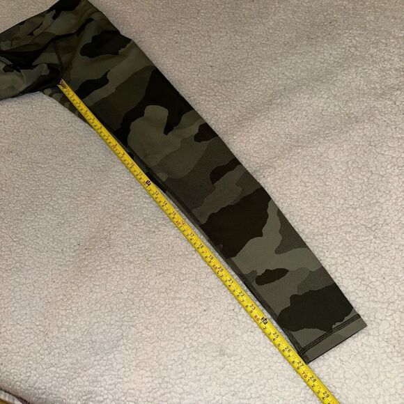 Aerie Women’s High Rise Leggings Green Camo Size Small Long EUC - Picture 11 of 12
